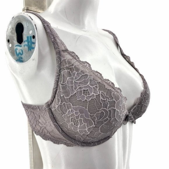 Victoria's Secret (36C) Padless Push Up Bra Lace - Picture 2 of 4